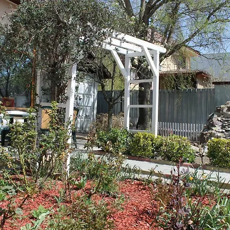 Guest house Cristalex Villaverde Bucharest *
